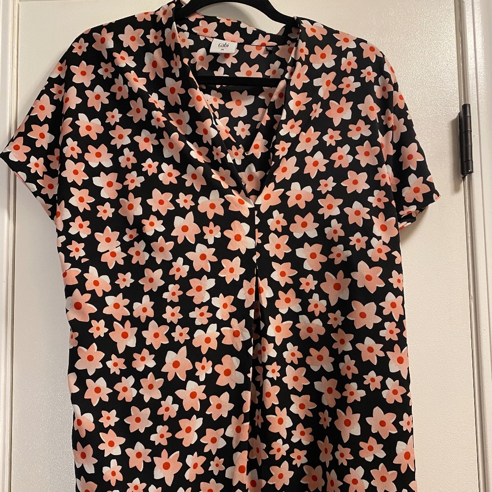 Cabi Womens Black and Pink Floral Blouse Size M